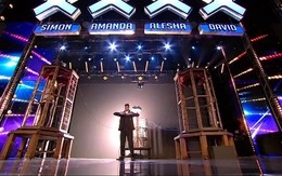 Màn di chuyển trong không gian khiến giám khảo Got Talent ngơ ngác