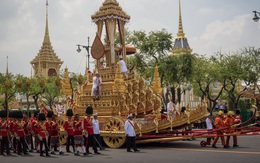 Video: Lễ thu tro cốt của vua Thái Lan Rama IX