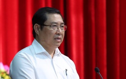 'Lo làm việc, đừng suốt ngày ngồi quán bàn ai ở ai đi'