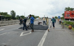 Đang bảo trì, quốc lộ 1 qua Bình Thuận đã dặm vá tan nát