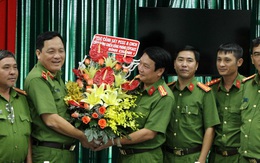 Đưa người vào khóa van ngăn rò rỉ amoniac ở Bình Chánh