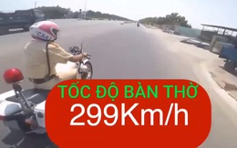 Lao xe máy 'tốc độ bàn thờ 299km/h' để câu like?