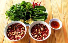 Từ những món nem chạo, tiết canh... đến bệnh giun xoắn