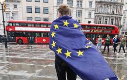 Công dân EU tại Anh đối mặt với luật trục xuất khắt khe sau Brexit