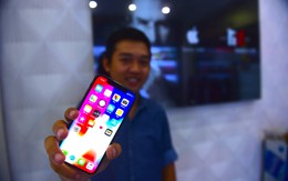 Lại sốt với hai bản iPhone