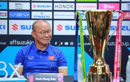 HLV Park Hang Seo: 'Tuyển VN cần giữ bình tĩnh trên sân Bukit Jalil'