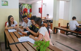 Trường ở Sài Gòn mở cửa đến 22h30 cho sinh viên ôn thi