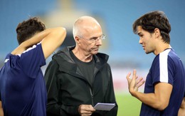 HLV Eriksson muốn Phil Younghusband "phá lưới" tuyển VN