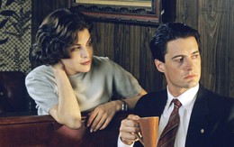 Twin Peaks bắt đầu với một cái xác chết...