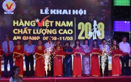 Hội chợ Hàng Việt Nam chất lượng cao khai mạc ở Long Xuyên