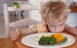 Làm gì khi bé kén ăn?