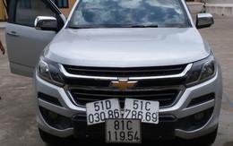 Bình Định bắt xe tải có 3 biển số chở 18.000 gói thuốc lá lậu