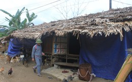 Sau lũ quét 3 tháng, hàng chục hộ dân vẫn ở lều chờ đất tái định cư