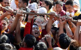 Chen lấn kinh hoàng tại lễ hội Black Nazarene ở Philippines