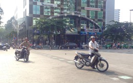 Xử lý tình trạng xe băng ngang Phố đi bộ Nguyễn Huệ