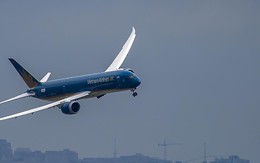 Máy bay Vietnam Airlines bị sự cố hệ thống liên lạc, khách kẹt một ngày ở Paris