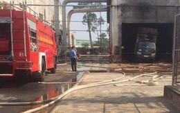 Nổ và cháy trong khu công nghiệp, 1 người chết, 3 người bị thương
