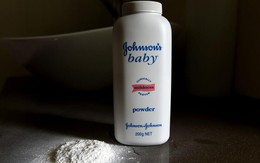 Johnson & Johnson thu hồi 33.000 sản phẩm phấn rôm nghi chứa chất gây ung thư