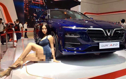 Cô gái tạo dáng quá lố tại Vietnam Motor Show 2019 là câu view, phản cảm