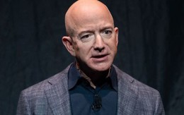 Tỉ phú Jeff Bezos mất gần 7 tỉ USD chỉ trong 1 ngày