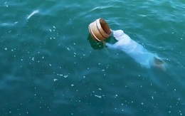 Kỳ lạ những Ama mặc đồ trắng lặn biển ở Nhật