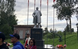 Tượng đài Lenin trên dặm dài đôi bờ Volga