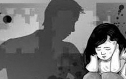 Tạm giữ gã 50 rủ bé gái 9 tuổi ra chỗ vắng để 'sờ soạng'