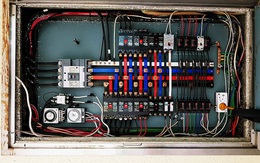 Phát hiện các electron di chuyển thành dòng như chất lỏng
