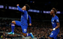 Willian tỏa sáng, Chelsea đá bại Tottenham của Mourinho trên sân khách