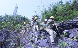 Những 'người nhện' xuyên Việt