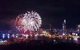 TP.HCM bắn pháo hoa ở tòa nhà Landmark 81 dịp lễ 30-4