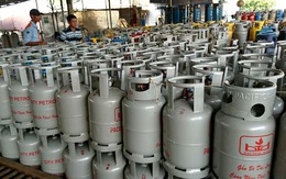 Giá gas tăng lần thứ 5 liên tiếp, thêm 2.000 đồng/bình 12kg