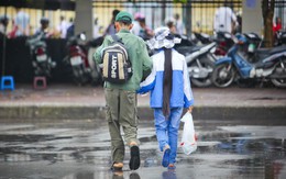 'Ba sẽ không hỏi con thi làm bài được không'