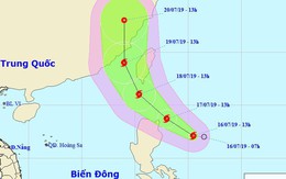 Áp thấp nhiệt đới gần Biển Đông mạnh thành bão, gió giật cấp 10