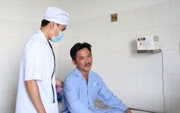 Hạt vú sữa nằm trong phổi người đàn ông cả tháng