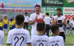 Chuyện về 'đôi giày yêu thương'