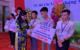 Bộ trưởng Kim Tiến: 'Trường đại học gần 100 tuổi mà bé thế này là không được'