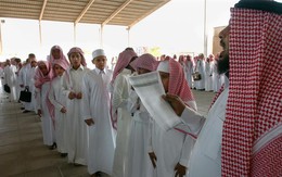 Saudi Arabia lần đầu cho phép giáo viên nữ dạy học sinh nam