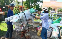 Đổi rác thải nguy hại lấy sách vở cho học sinh ở Cẩm Mỹ