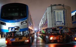 Đoàn xe siêu trường, siêu trọng chở toa tàu metro khởi hành trễ so với dự kiến