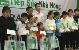 Hỗ trợ cha mẹ thoát nghèo, con vượt khó học giỏi