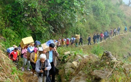 Góp bữa ăn, dựng mái trường