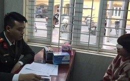 Hà Nội niêm phong một quầy thuốc vì "chặt chém" giá khẩu trang