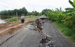 Sụt lún 50m tỉnh lộ 965 tại Kiên Giang, giao thông ách tắc