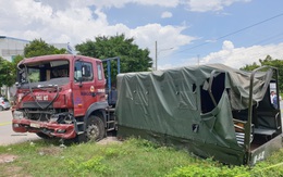 Xe biển đỏ chở dân quân tông nhau với xe đầu kéo, 1 người chết, 6 người bị thương