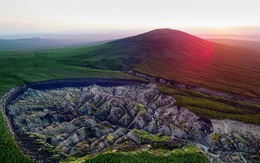 'Cổng địa ngục' ở Siberia ngày càng mở rộng đáng báo động