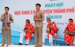 Bàn những chuyện sát sườn sinh viên