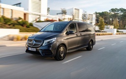 Bất ngờ với 'kho báu' tiện tích trên xe MPV Mercedes-Benz V 250 AMG và Luxury