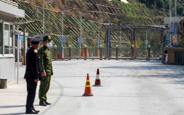 Cửa khẩu Chi Ma thông quan trở lại, lắp thêm trạm phun khử khuẩn ở Tân Thanh