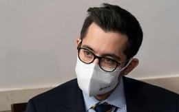 Nhà Trắng xin lỗi, quan chức mất việc vì câu nói với một phóng viên